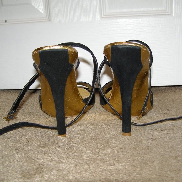 New In Box Sexy Suede Black & Gold Luichiny Heels size 8 - Picture 8 of 15
